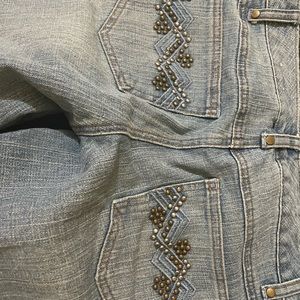 Flare jeans size 5!detail pocket